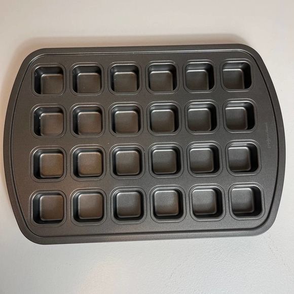 Pampered Chef Other - NEW PAMPER CHEF BROWNIE BITE PAN